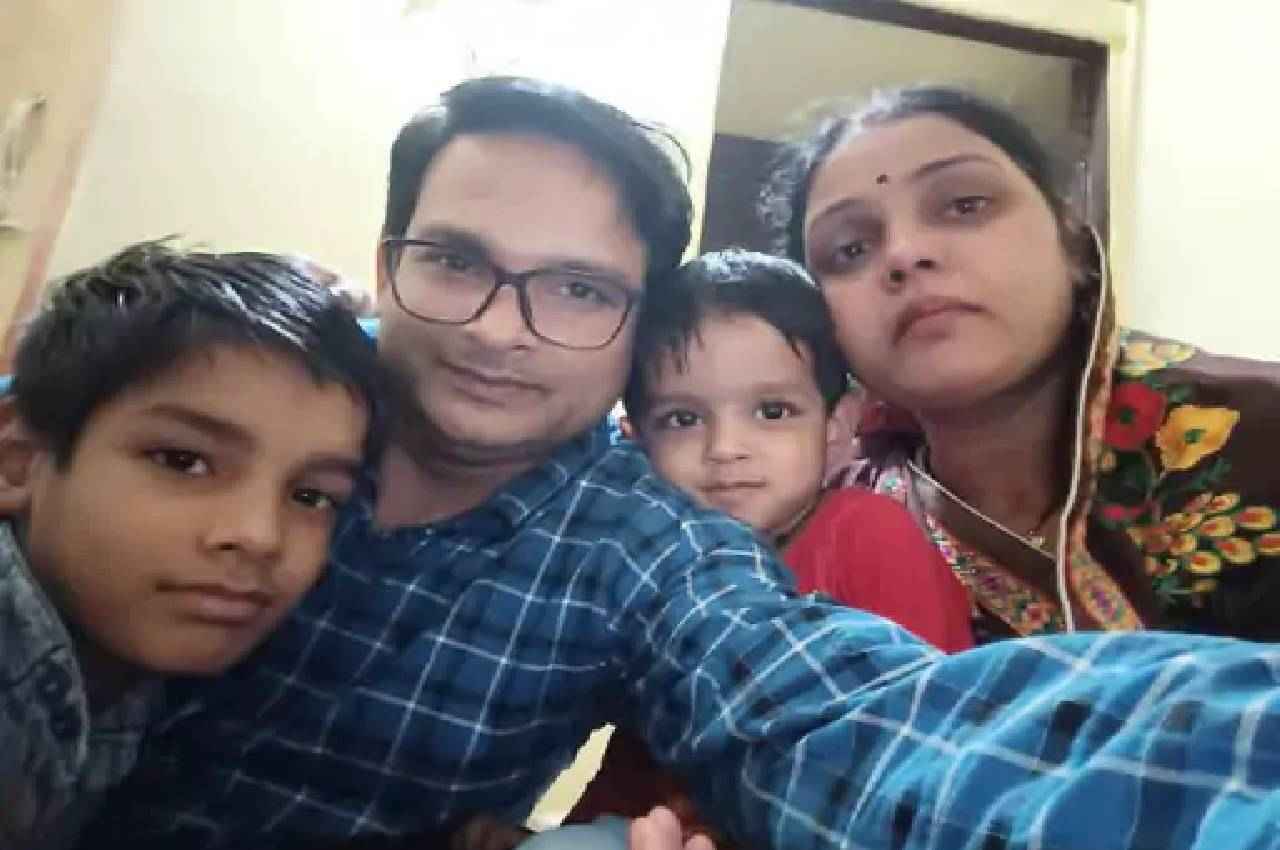 भोपाल में पति-पत्नी ने दो बच्चों को जहर देकर किया सुसाइड, कर्ज से था परेशान, कंपनी ने लैपटॉप हैक कर अश्लील वीडियो किए वायरल