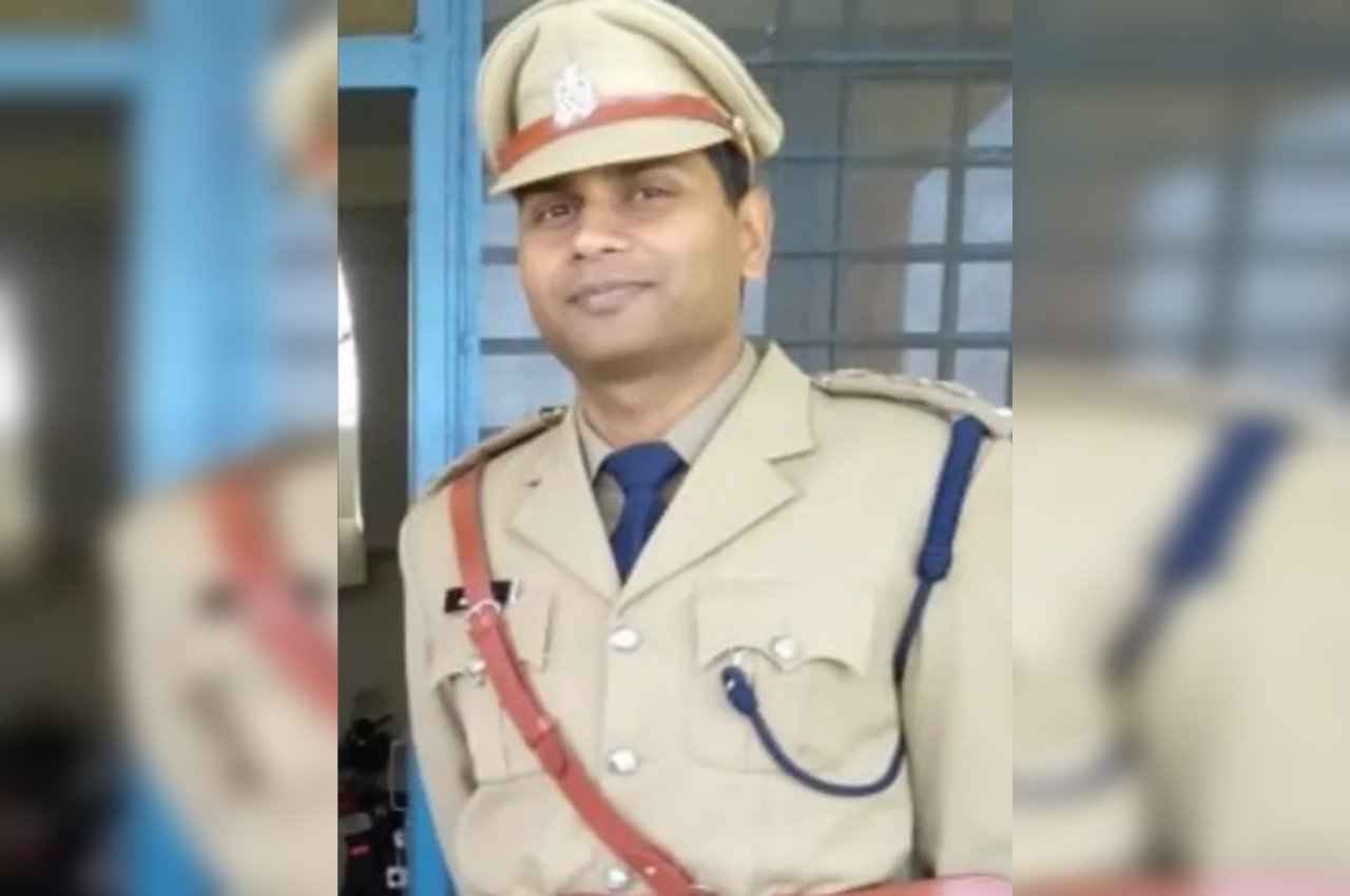 SDM ज्योति मौर्या के पति की हत्या की साजिश रचने के आरोप में कमांडेंट मनीष दुबे सस्पेंड, डीजी होमगार्ड ने दिया आदेश