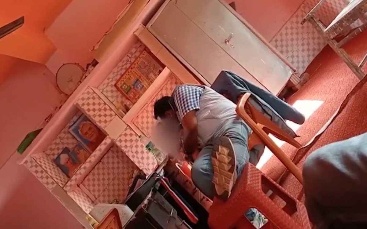 स्कूल में बच्चियों के साथ 'गंदी हरकतें' करता था प्रिंसिपल, DM साहिबा ने ऐसे सिखाया सबक