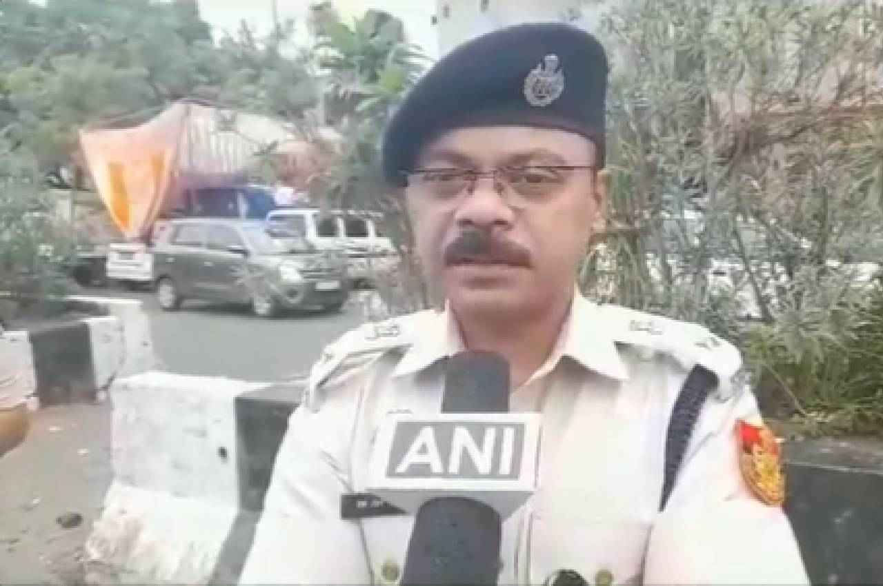 दिल्ली में डबल मर्डर; सुभाष पार्क इलाके में दो लोगों की गोली मारकर हत्या, चश्मदीदों से पूछताछ में जुटी पुलिस