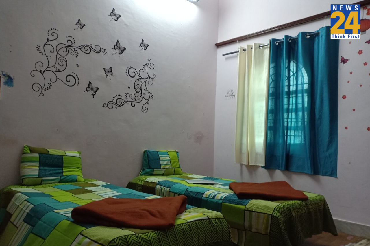 GST, Hostel rent, PG accommodation, 12% tax, Karnataka AAR