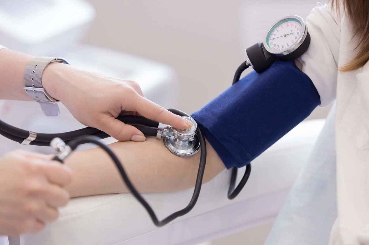 हाई ब्लड प्रेशर में कौन सी एक्सरसाइज कारगर है? जानें