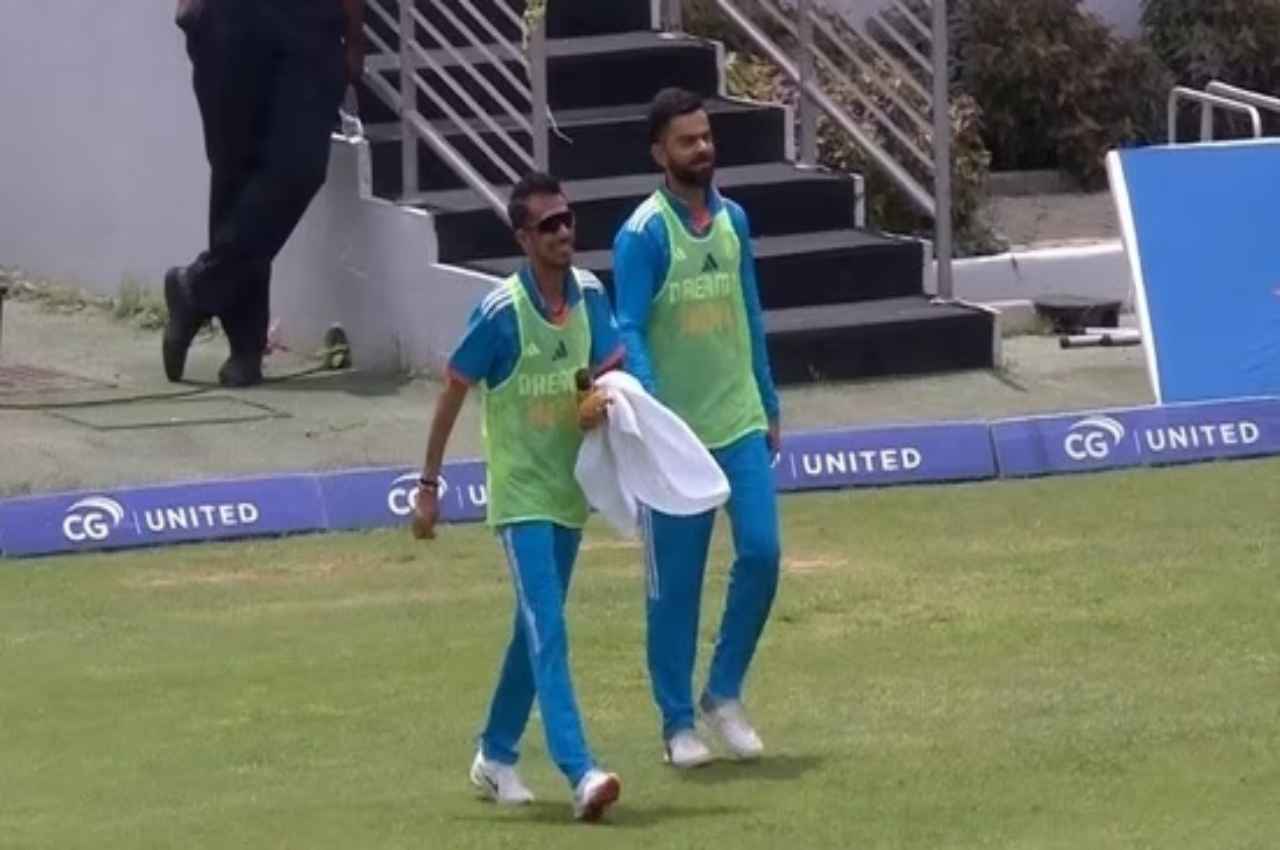 IND vs WI Virat Kohli tunrs water boy