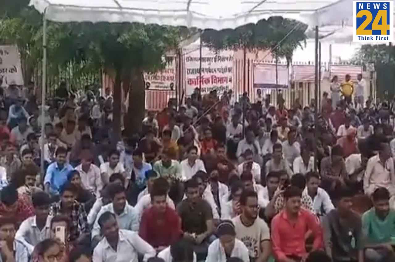 Jaipur, Unemployment Youth Protest In Jaipur (1)