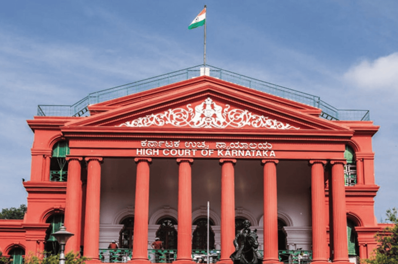 'पाकिस्तान के इस अकाउंट में 50 लाख जमा करो...', कर्नाटक हाईकोर्ट के 6 जजों और PRO को मिली धमकी