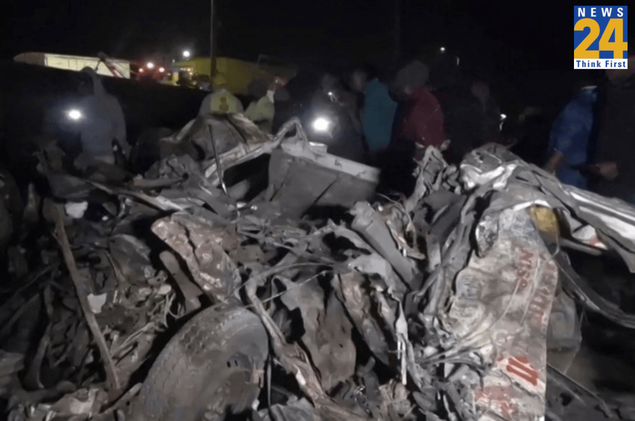 Kenya Road Crash: केन्या में बेकाबू ट्रक ने कई वाहनों-राहगीरों को कुचला, 48 की मौत, 30 लोग गंभीर घायल
