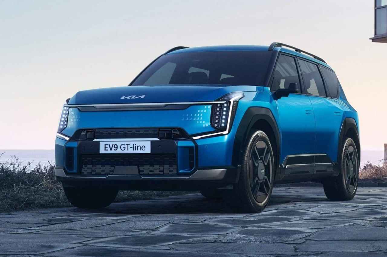 बस थोड़ा सा करें इंतजार, आने वाली है फ्यूचर इलेक्ट्रिक कार Kia EV9, जानें कीमत और ड्राइविंग रेंज