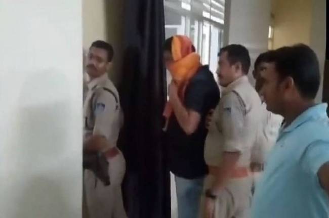 MP Urinating Case madhya pradesh news, sidhi news, MP Urinating Case, Narottam Mishra, Shivraj Singh Chouhan