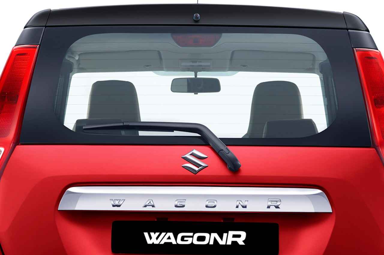 Maruti Suzuki WagonR से हटाया गया रियर डिफॉगर, जानें अब क्या होगी कीमत?