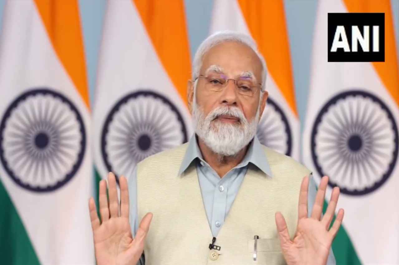 'नफरत है, घोटाले हैं, तुष्टिकरण है, मन काले हैं', संयुक्त विपक्ष पर पीएम मोदी का तंज