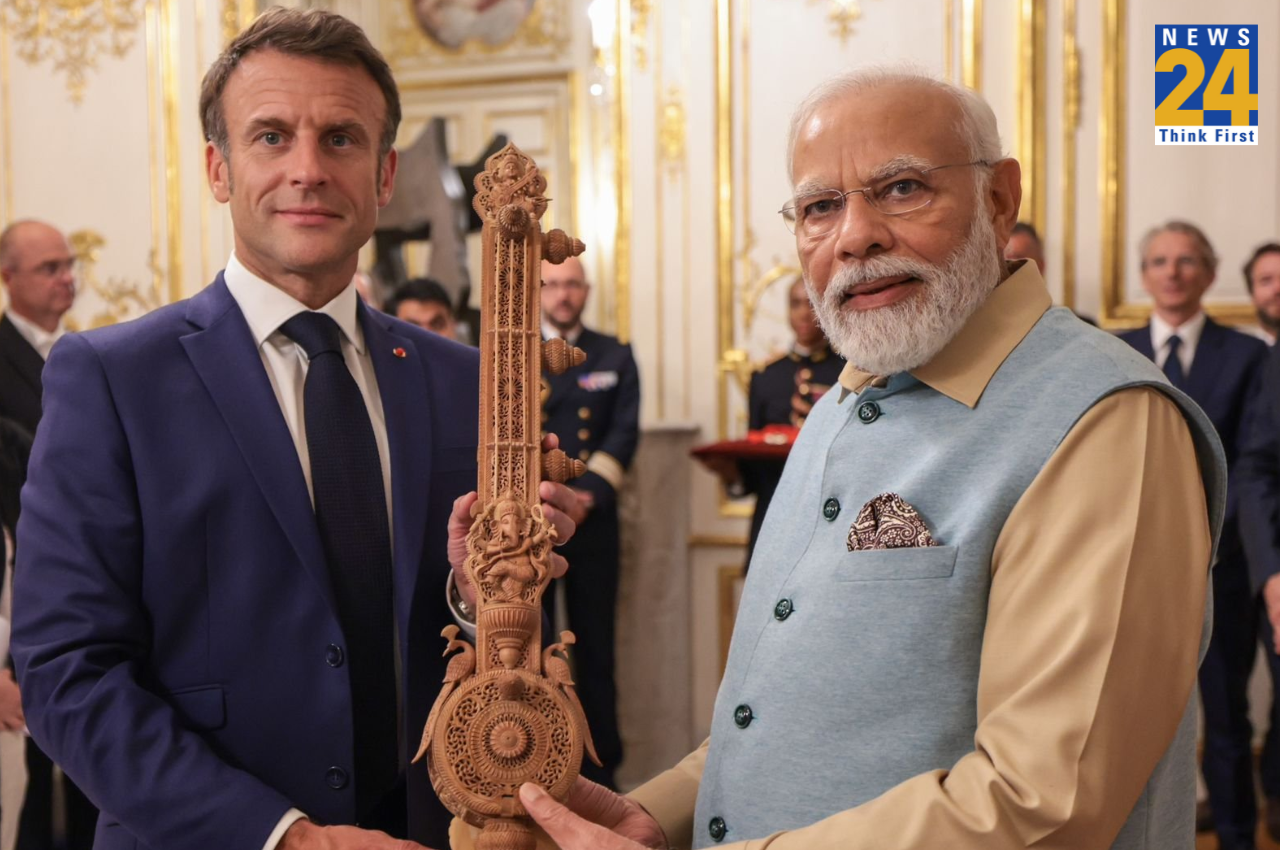 PM Narendra Modi and French president Emmanuel Macron1