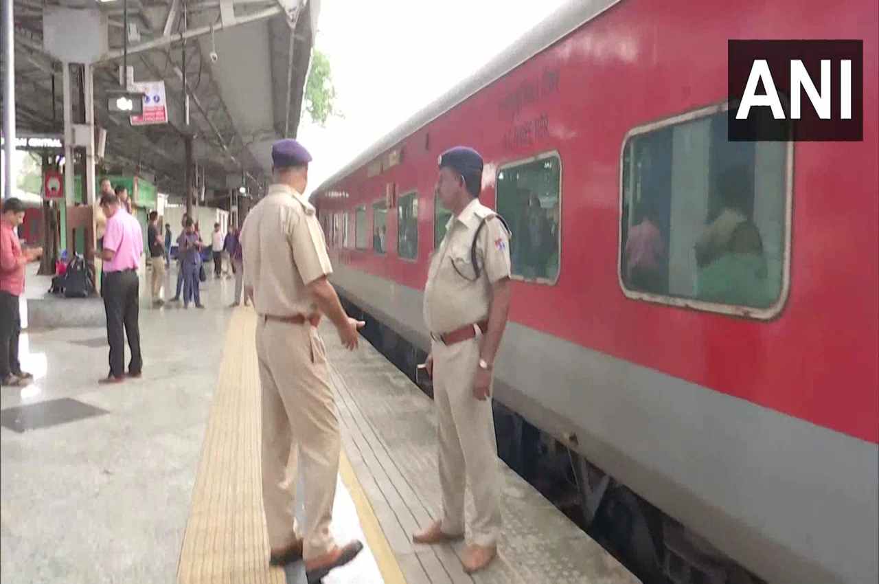 Rajasthan News, RPF Constable Firing in Jaipur Mumbai Train