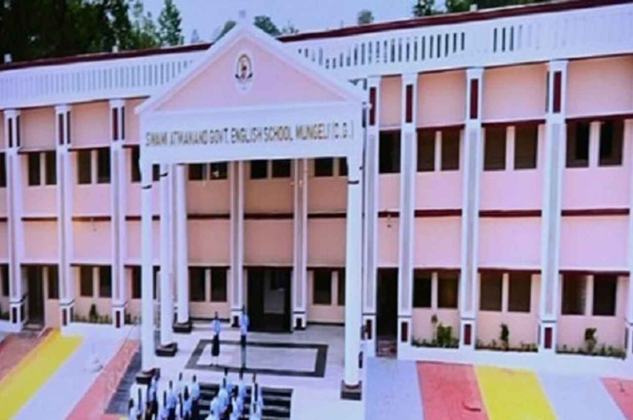 रायपुर: स्वामी आत्मानंद हिन्दी माध्यम स्कूलों में 9117 पदों पर होगी भर्ती