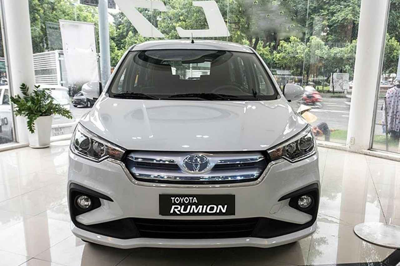 Toyota का बड़ा 'खेल', बना दी सबसे सस्ती मल्टी पर्पज कार, ज्यादा सामान और सवारी लेकर सरपट दौड़ेगी