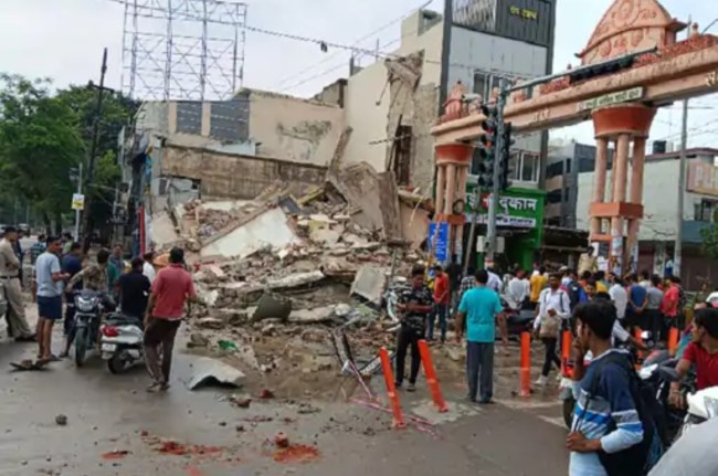 building collapsed in Bilaspur