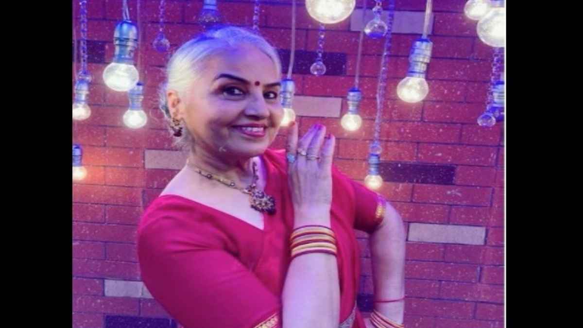 Dancing Dadi: आशा भोसले के 'झुमका गिरा रे' गाने पर बुजुर्ग महिला ने किया डांस, मूव्स और एक्सप्रेशंस जीत लेंगे आपका दिल