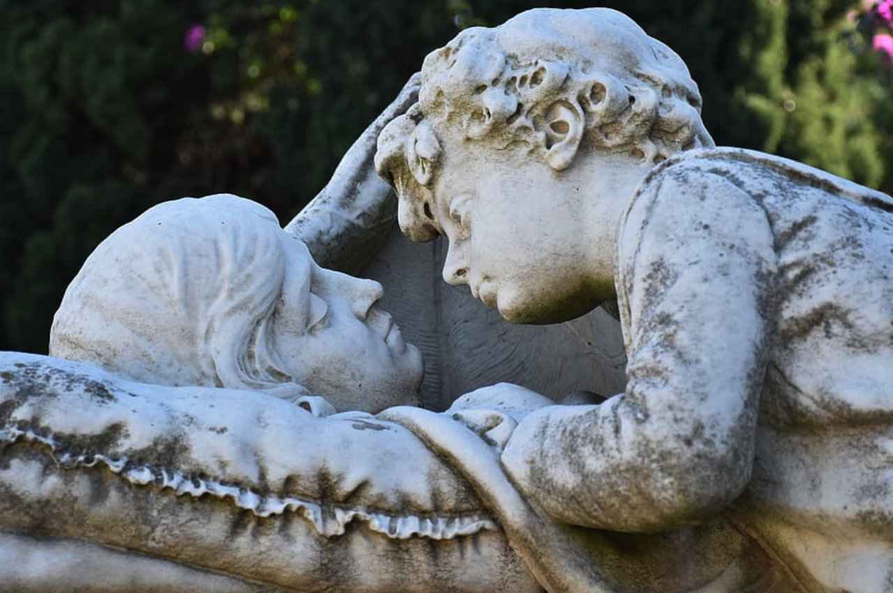 मौत से पहले हर व्यक्ति को मिलते हैं ये संकेत, कहीं आपको भी तो नहीं दिखें
