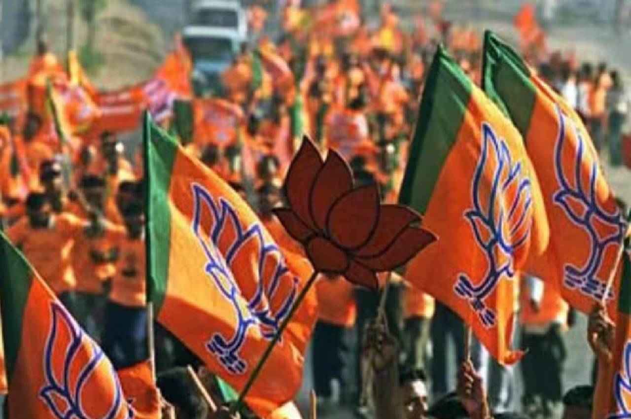 MP में चुनाव से पहले BJP हर हाल में दूर करेगी रूठों की नाराजगी, नरेंद्र सिंह तोमर ने कही बड़ी बात