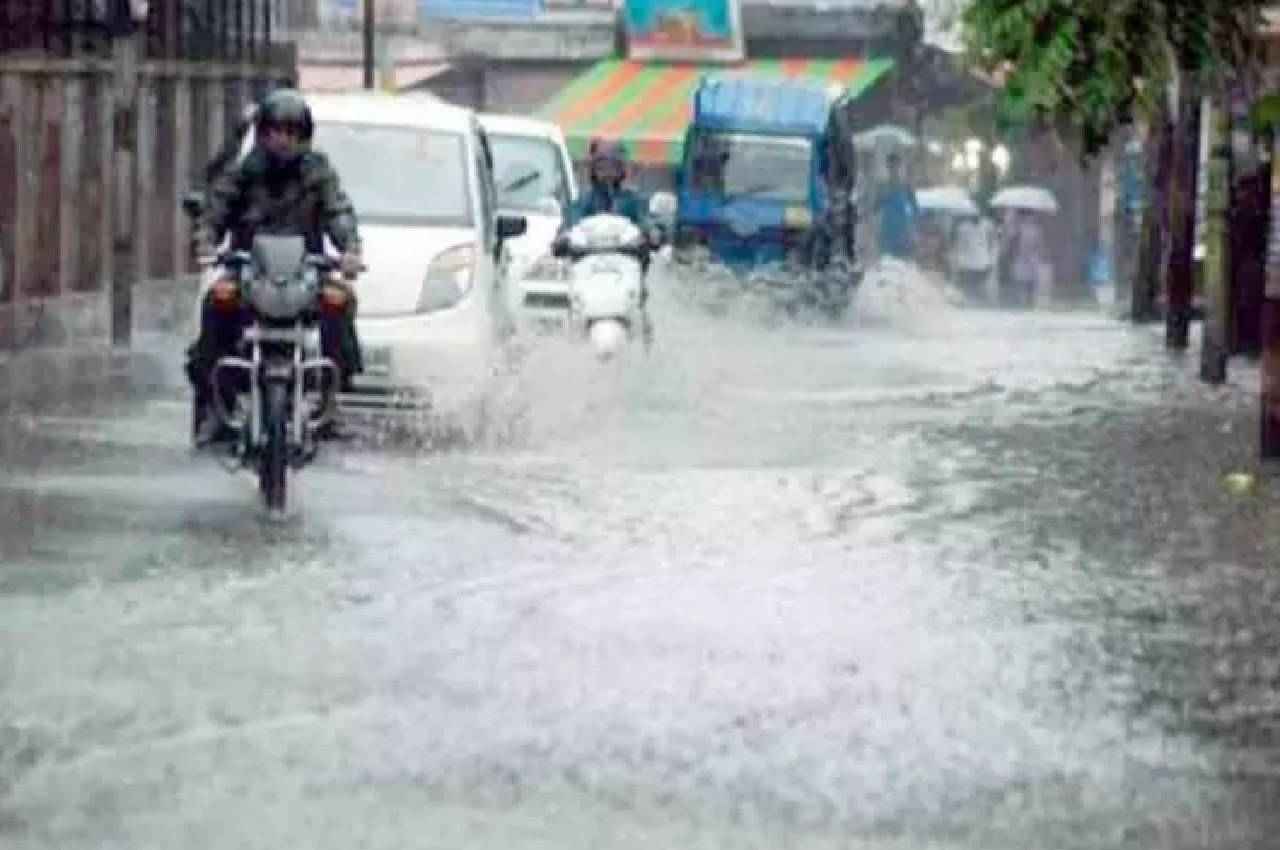 MP Monsoon Update: मध्य प्रदेश के 19 जिलों में भारी बारिश की चेतावनी, इन जिलों में ऑरेंज अलर्ट जारी