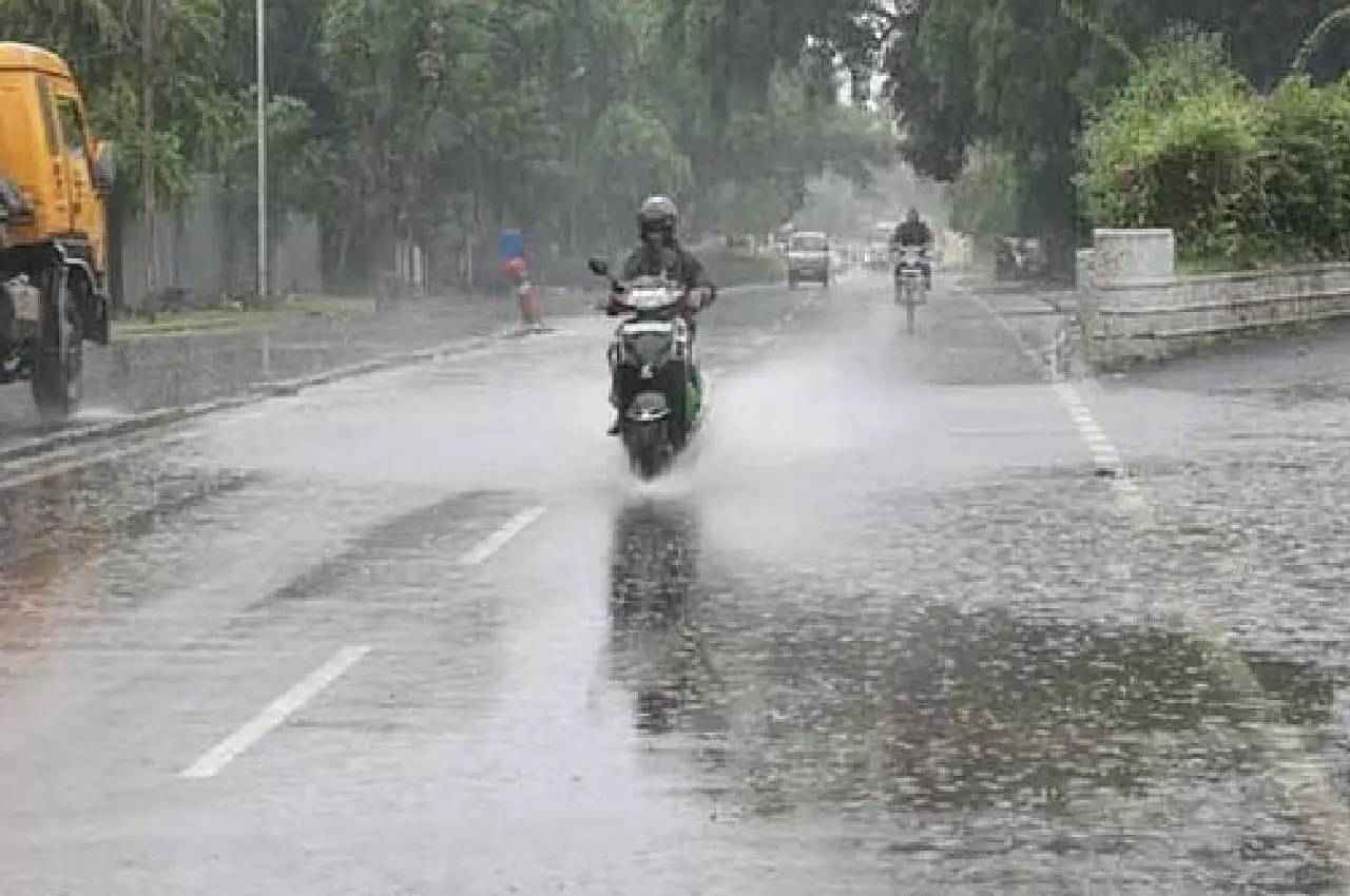 MP में  बारिश से राहत नहीं, 23 जिलों में झमाझम बरसात का अलर्ट, इन जिलों में सबसे ज्यादा असर