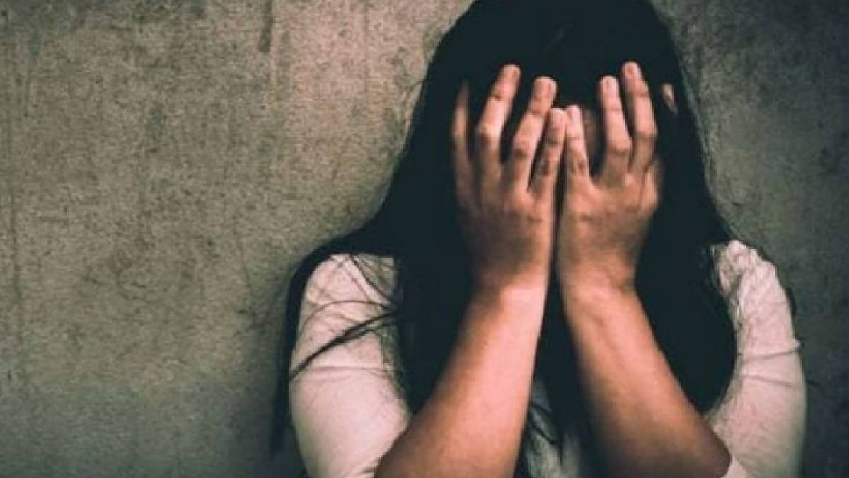 School teacher did obscene act girl student in Bettiah