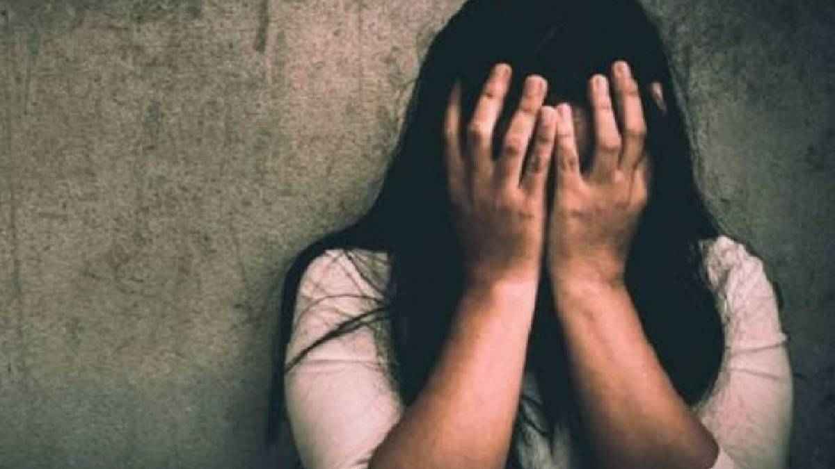 School teacher did obscene act girl student in Bettiah