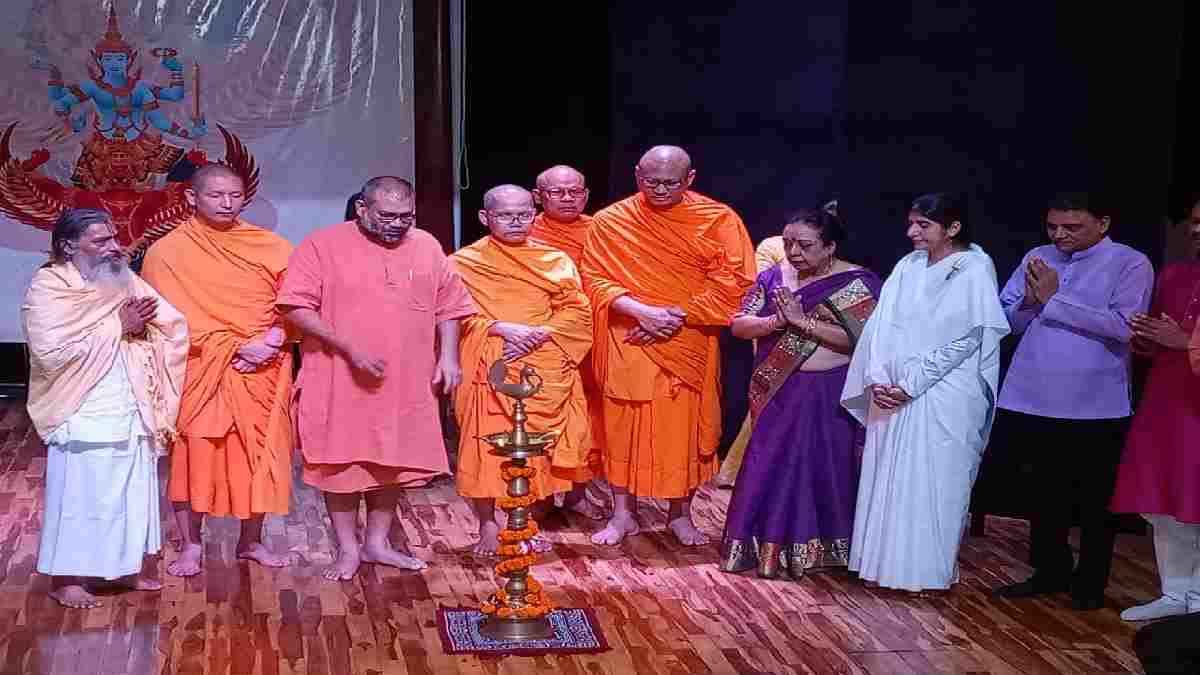आयुर्वेद को मिला बढ़ावा: दवा-ध्यान से होगा शरीर, बुद्धि और मन के बीच संचुलन