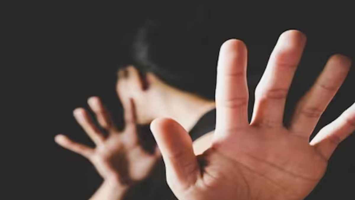 दुल्हन का वर्जिनिटी टेस्ट लेती है दूल्हे की आंटी, शरीर पर बटर लगाता है ससुर; जान ले लेती हैं ये 5 कुप्रथाएं