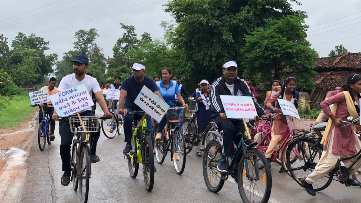 Cycle rally for voter awareness