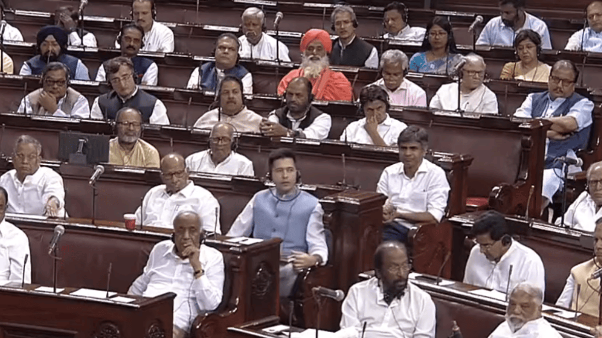 किस तरह पास हुआ दिल्ली सर्विस बिल, जानें राज्यसभा का गणित?