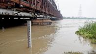 Yamuna Water Level, Flood threat in Delhi, Delhi Flood, Hathini Kund, Yamuna Flood Alert, Delhi News