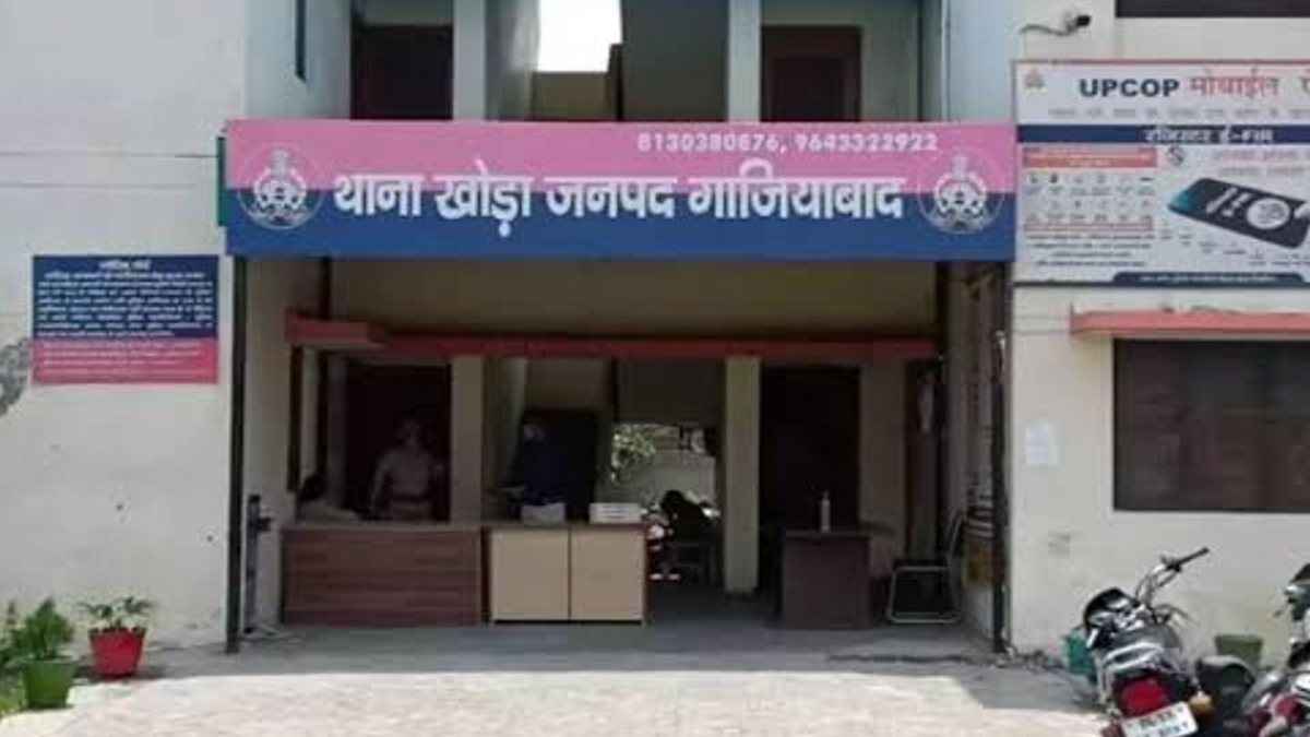पत्नी को बेरहमी से मारा, लाश को कमरे में छोड़ा; बेटी को लेकर फरार हुआ आरोपी, ऐसे खुली कहानी