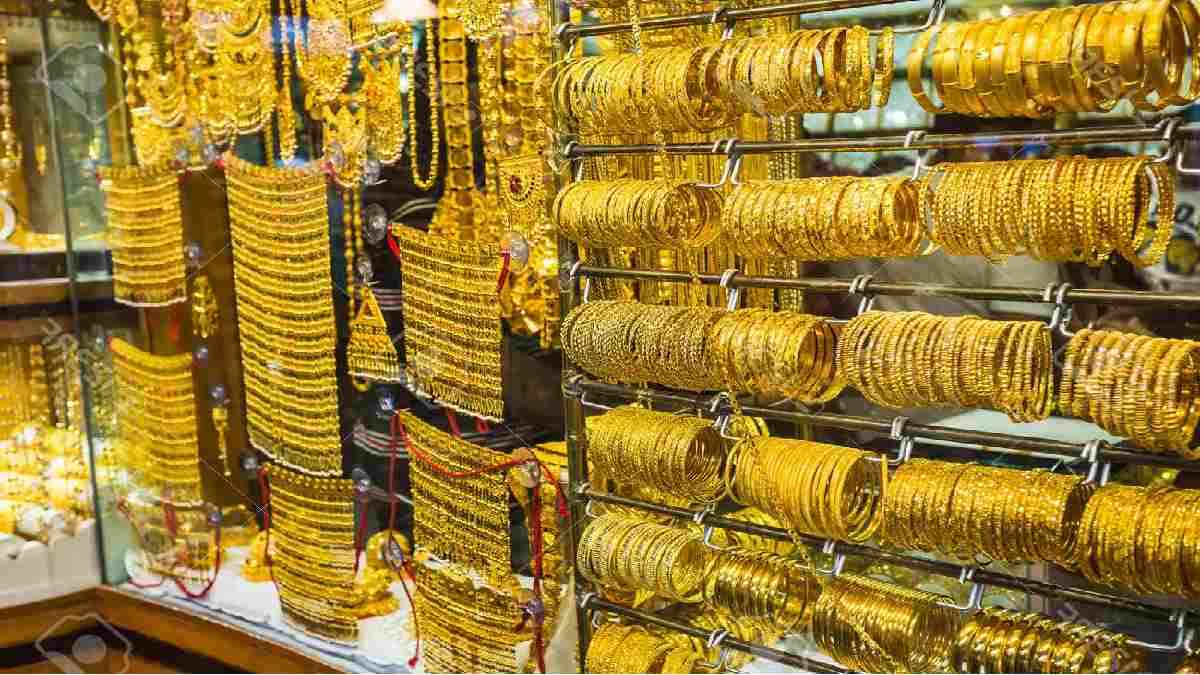 Gold Price Update 13 August : लगातार तीसरे दिन सस्ता हुआ सोना, खरीददारी से यहां जानें कैरेट के हिसाब से गोल्ड का ताजा रेट