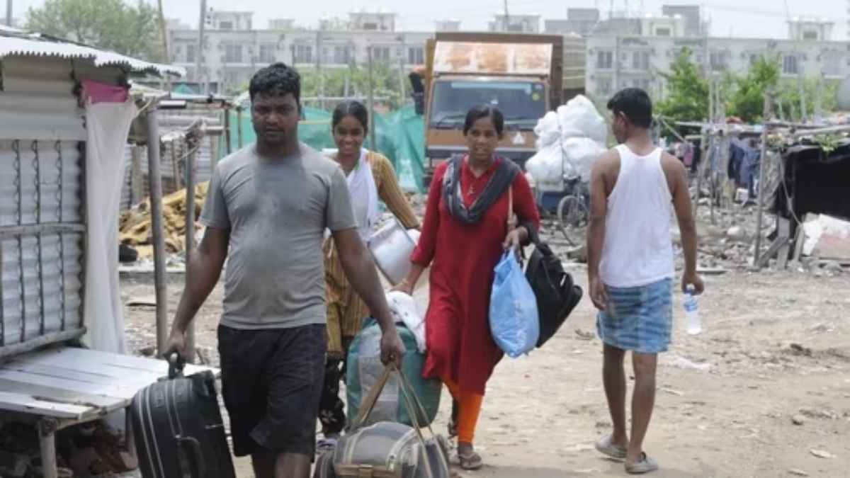 हरियाणा के नूंह में सांप्रदायिक हिंसा के बाद 250 झुग्गियां पर चला बुलडोजर, धार्मिक यात्रा पर हुआ था पथराव