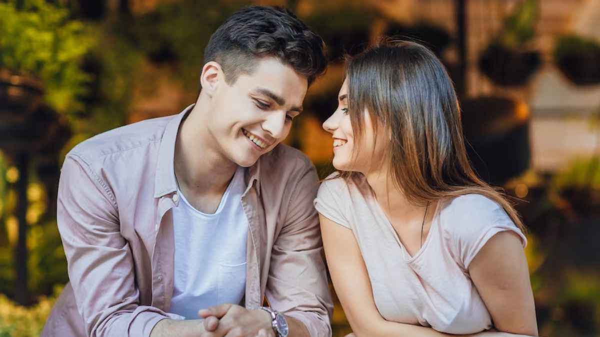 Relationship Tips: इन नेचर के लड़कों को बेहद पसंद करती है लड़कियां