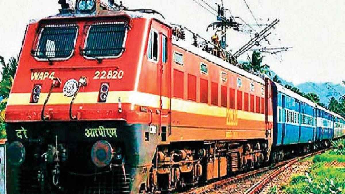 रेल यात्रियों के लिए बड़ी खुशखबरी! कुड़मियों का आंदोलन वापस, फिर पटरी पर दौड़ेंगीं रद्द हुईं ये ट्रेनें