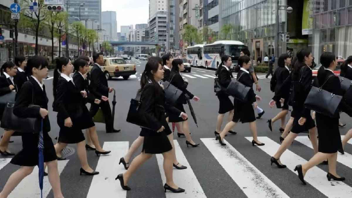 shocking report More than 40 percent women of this country will not be able to become mothers