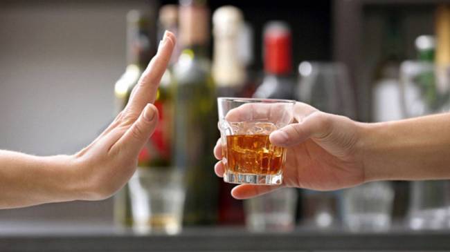 Karnataka Siddaramaiah Government price hike Liquor lovers shock Congress govt Sales dip