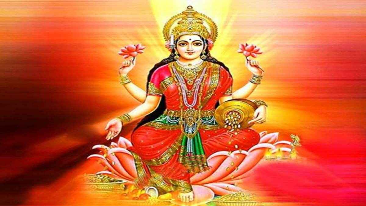 अगर आपको भी मिले ये संकेत तो समझिए मां लक्ष्मी हैं बेहद नाराज, ऐसे करें धन की देवी को खुश