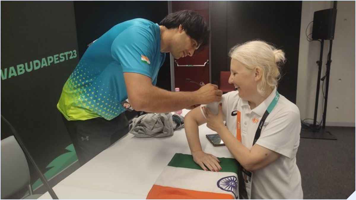 तिरंगे के सम्मान में गोल्डन बॉय Neeraj Chopra ने ठुकराई महिला फैन की डिमांड, फिर भी जीत लिया सबका दिल