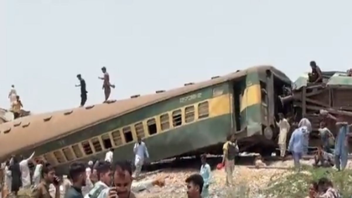 Pakistan Train Accident