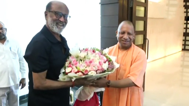 Rajinikanth Meets Yogi Adityanath