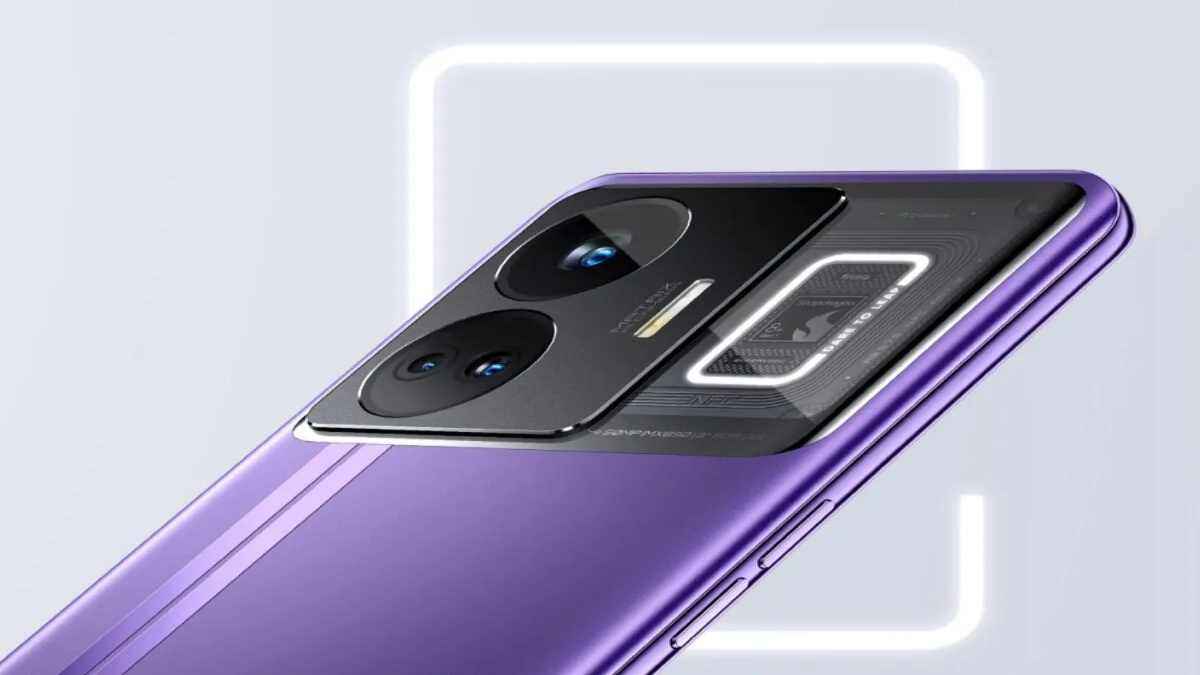 मार्केट में धमाल मचाने आ रहा Realme का नया 5G फोन! 240W फास्ट चार्जिंग और 24GB रैम से होगा लैस