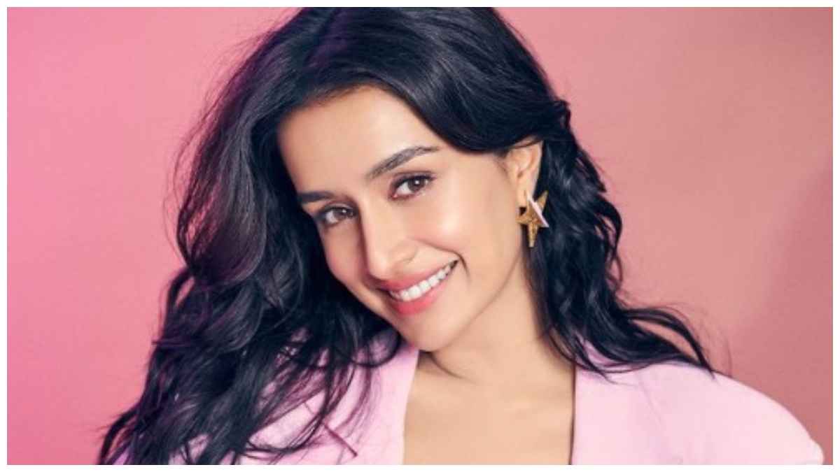 क्या आपने देखा Shraddha Kapoor का नया लुक? हर तरफ हो रही है चर्चा