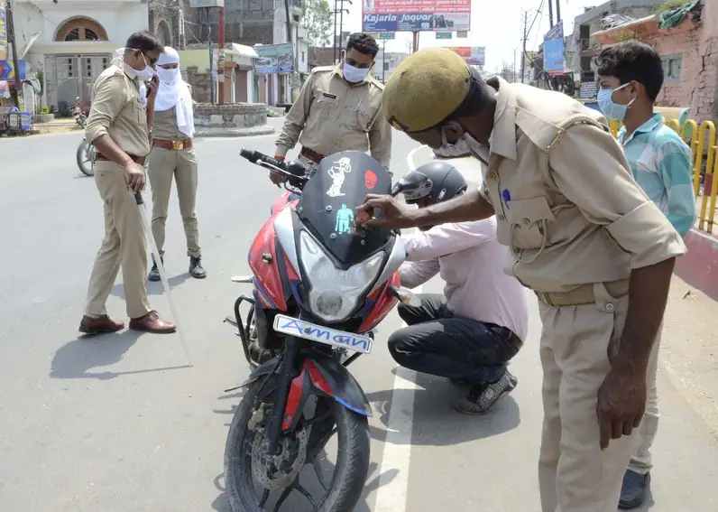 UP News, Traffic Police action after cm yogi instruction