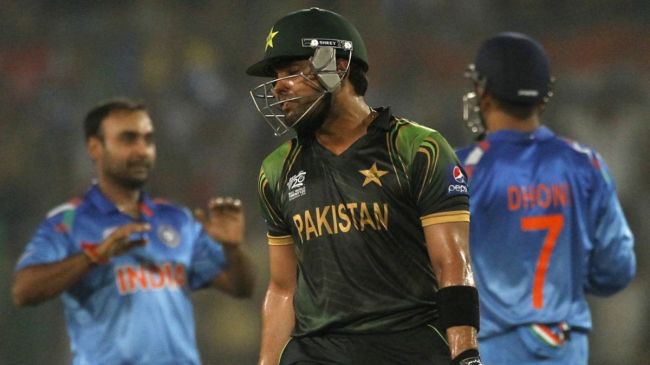 Umar Akmal met Nawaz Sharif Umar Akmal met Nawaz Sharif