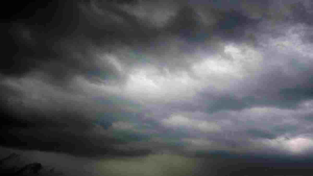 Weather Update Today: देश के कई हिस्सों में आज भी बारिश की चेतावनी, जानें अपने यहां का मौसम का हाल