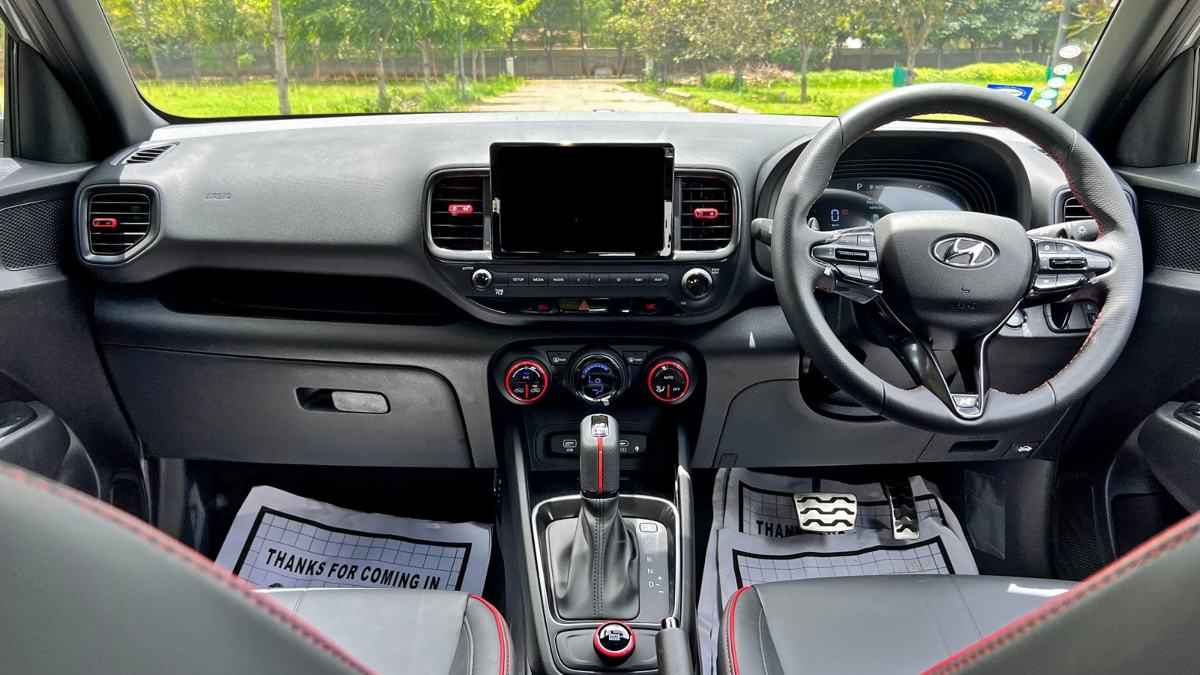 Hyundai की 10 लाख से कम में आती हैं यह 2 धांसू कारें, फीचर और माइलेज भी लाजवाब