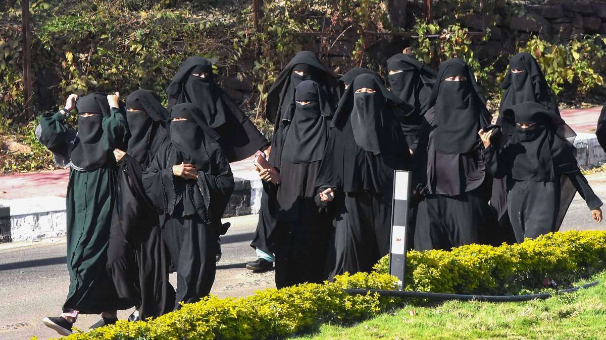 Hijab Controversy Mumbai College Dress Code