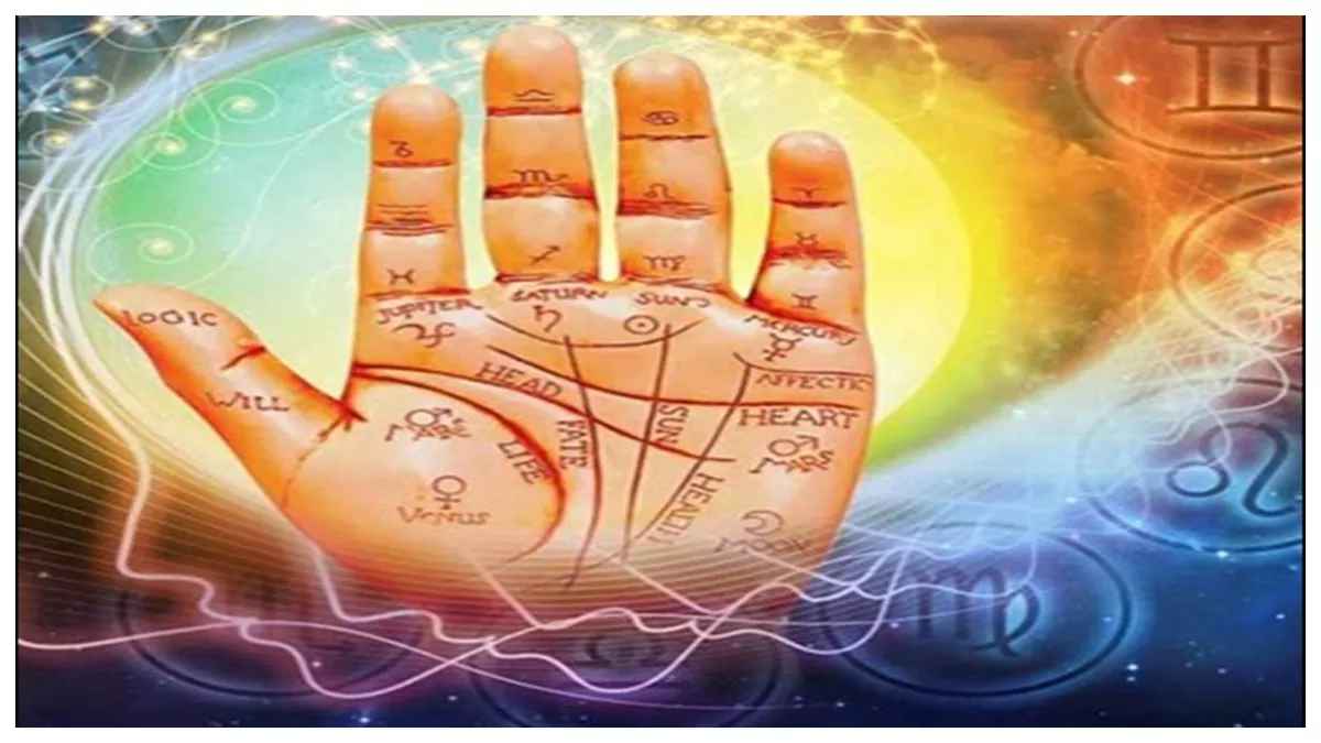 हाथ की रेखाओं में छिपा होता है व्यक्ति का भाग्य, ऐसे व्यक्ति बनते हैं धनवान!